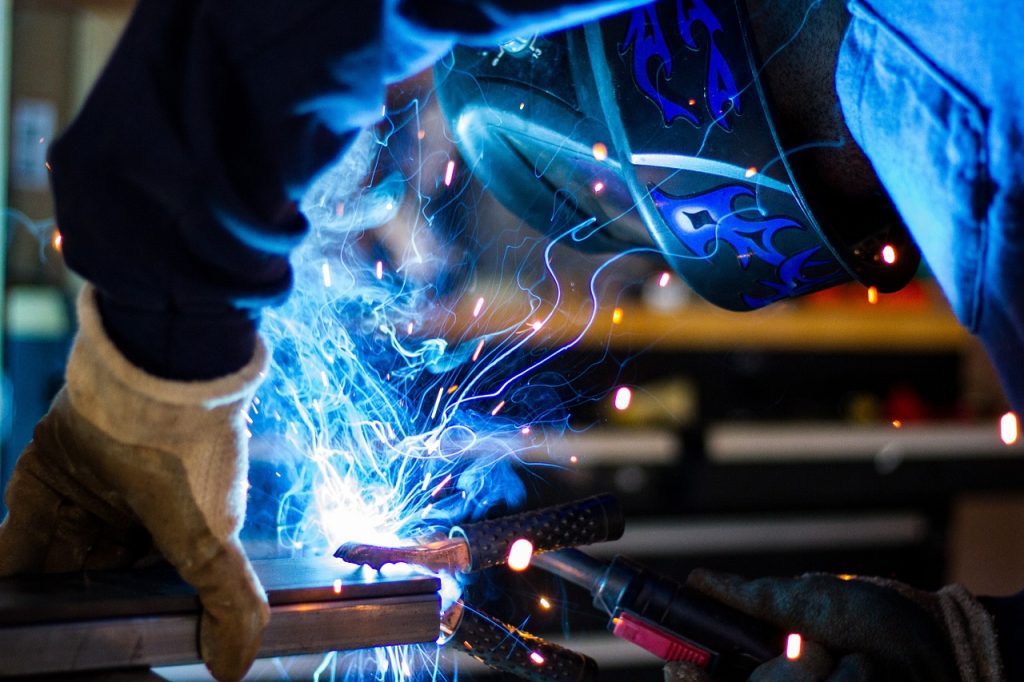 welding, welder, sparks-1209208.jpg